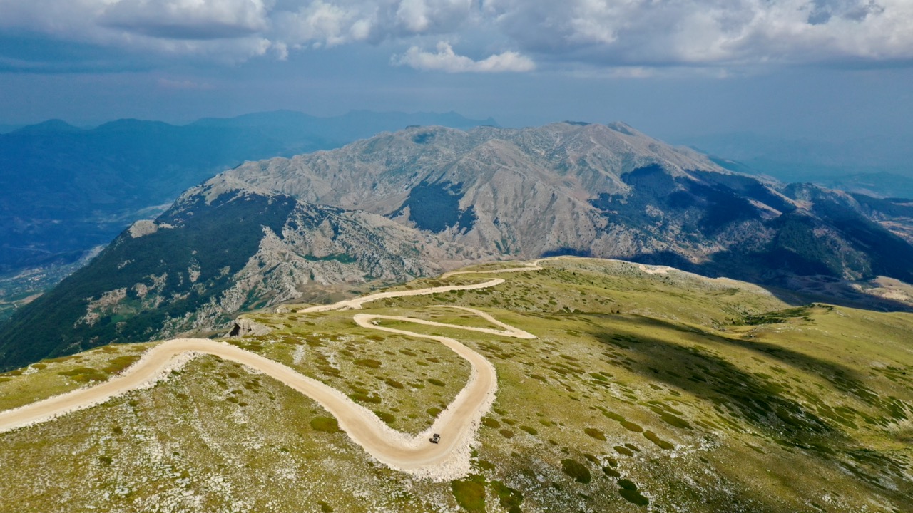 Mit dem Motorrad auf den Gipfel in Albanien