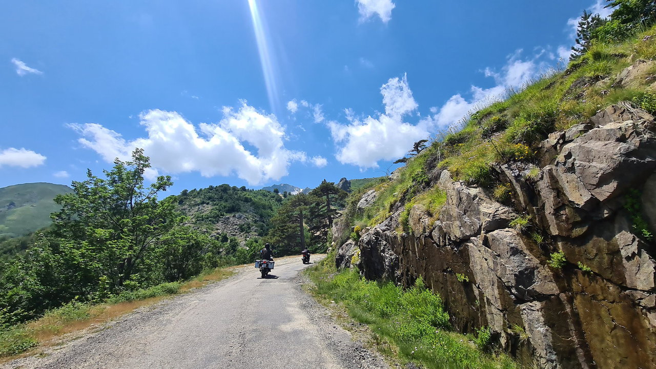 Schöne Pässe auf Korsika zum Motorrad fahren