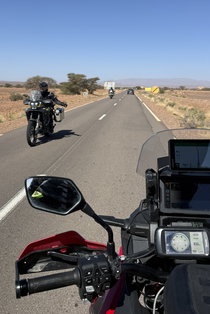 Voyage moto au Maroc MM8 – Paysages sur la route du Sahara Autres vues des paysages isolés et de l'itinéraire moto dans le sud du Maroc