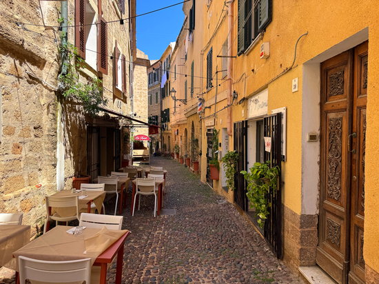 Mit dem Motorrad durch Sardiniens Westen 
