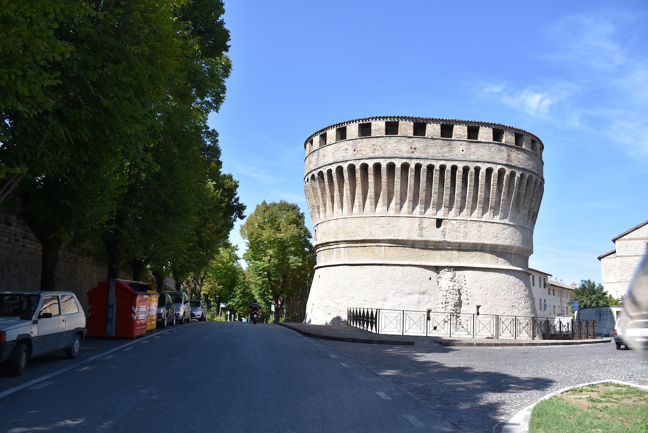 Motorradtour vom Mittelmeer nach Assisi und weiter zum Trasimeno See