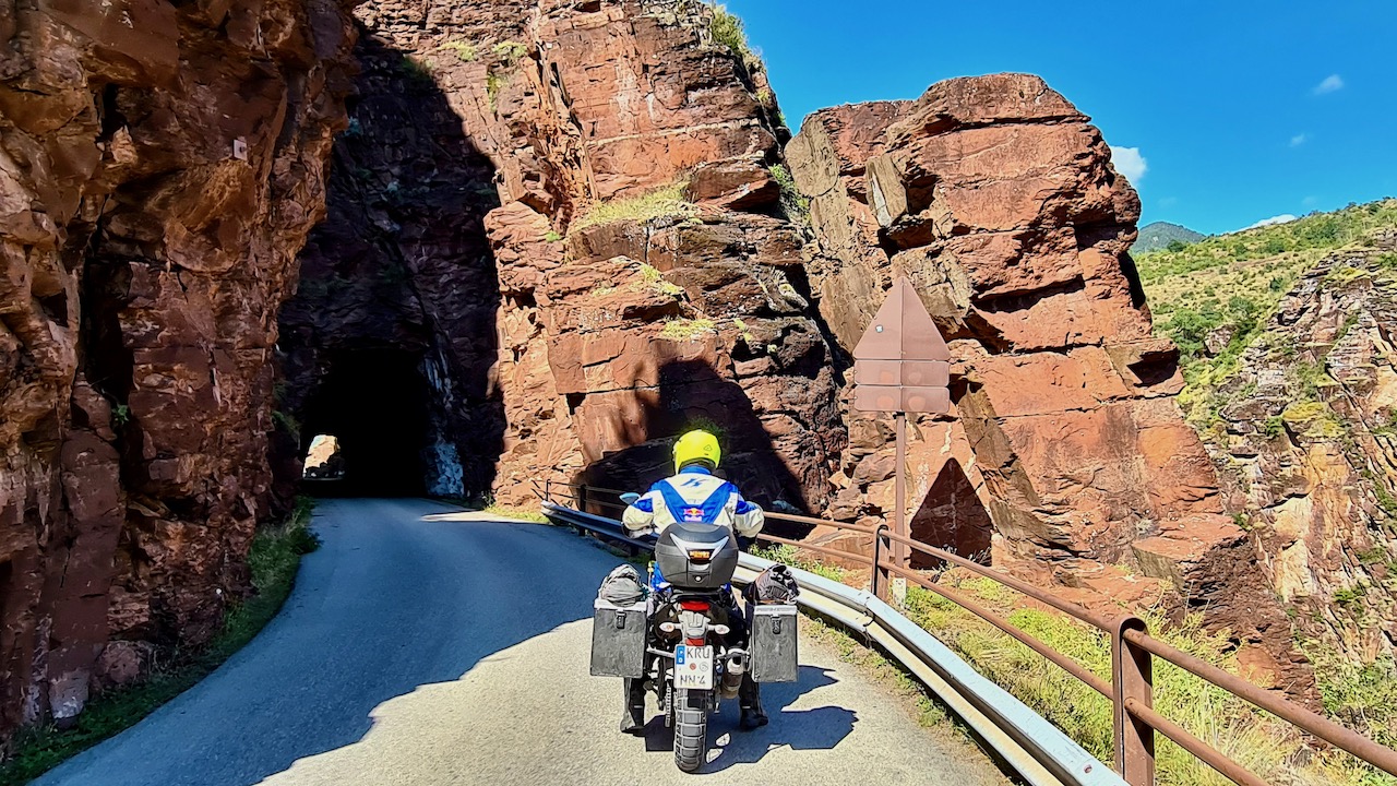 Motorrad Touren in den Seealpen