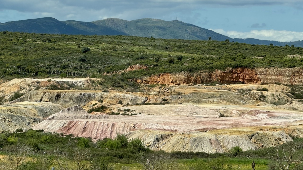 Historische verlassene Dörfer auf Sardinien