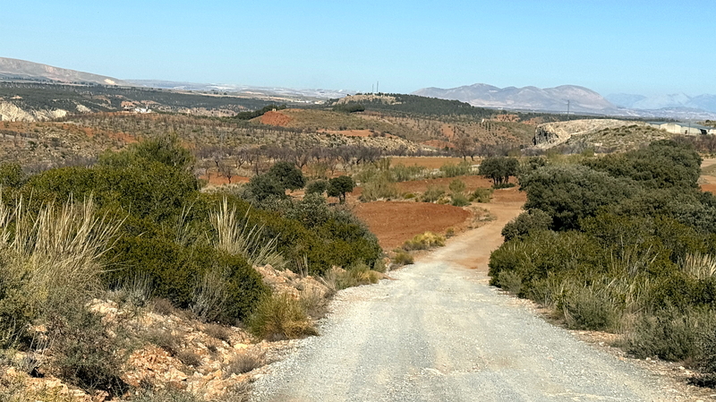 In Andalusien geht es durch die Sierra de Huetor (Südspabien), eine klasse Offroadstrecke entlang der Sierra Nevada