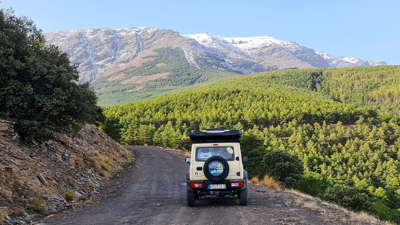 Eine lange Offroadpiste durch die nördliche Sierra Nevada