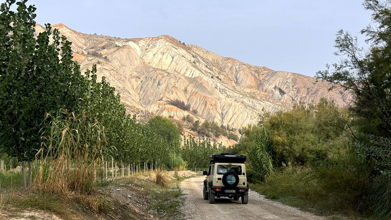 Es geht in Andalusien durch mehrere Sierra Nationalparks