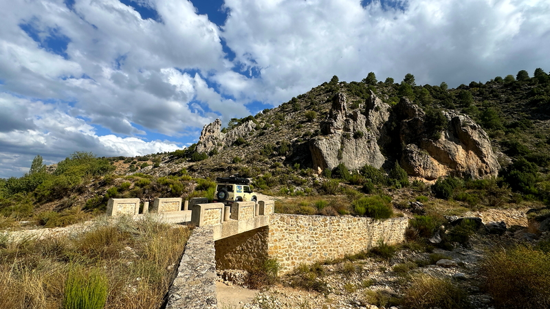 Eine Panoramapiste im Norden von Andalusien geht durch einen Nationalpark , fahrbar auch für 4x4 Wrangler, Mercedes G, Suzuki Jimny oder Grenadier