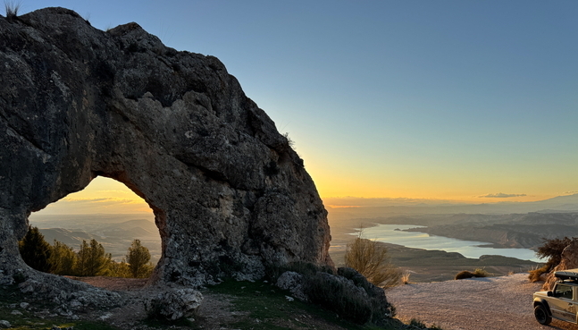 Tolle Offroadstrecke auf den Hausberg von Baza in Spanien