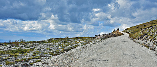 Bergstrecken in Umbrien für Allrad Truck