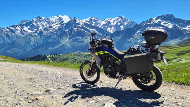 Offroad fahren in den Seealpen mit dem 4x4 Geländewagen